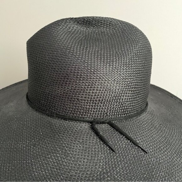Vintage Black Straw Large Brimmed Hat w/ Pinched Crown - Picture 4 of 7
